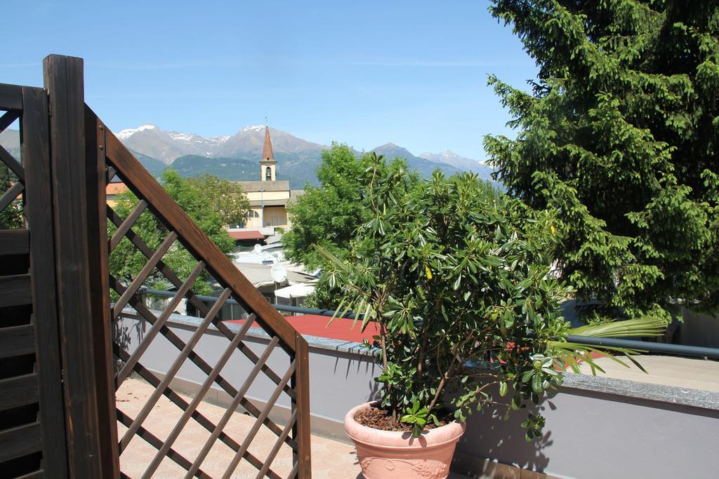 Veranda Beach Apartment Pianello Del Lario Camera foto