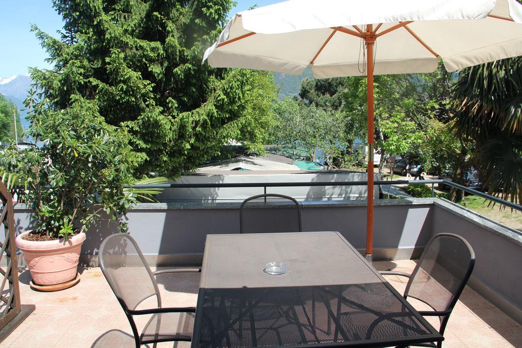 Veranda Beach Apartment Pianello Del Lario Camera foto