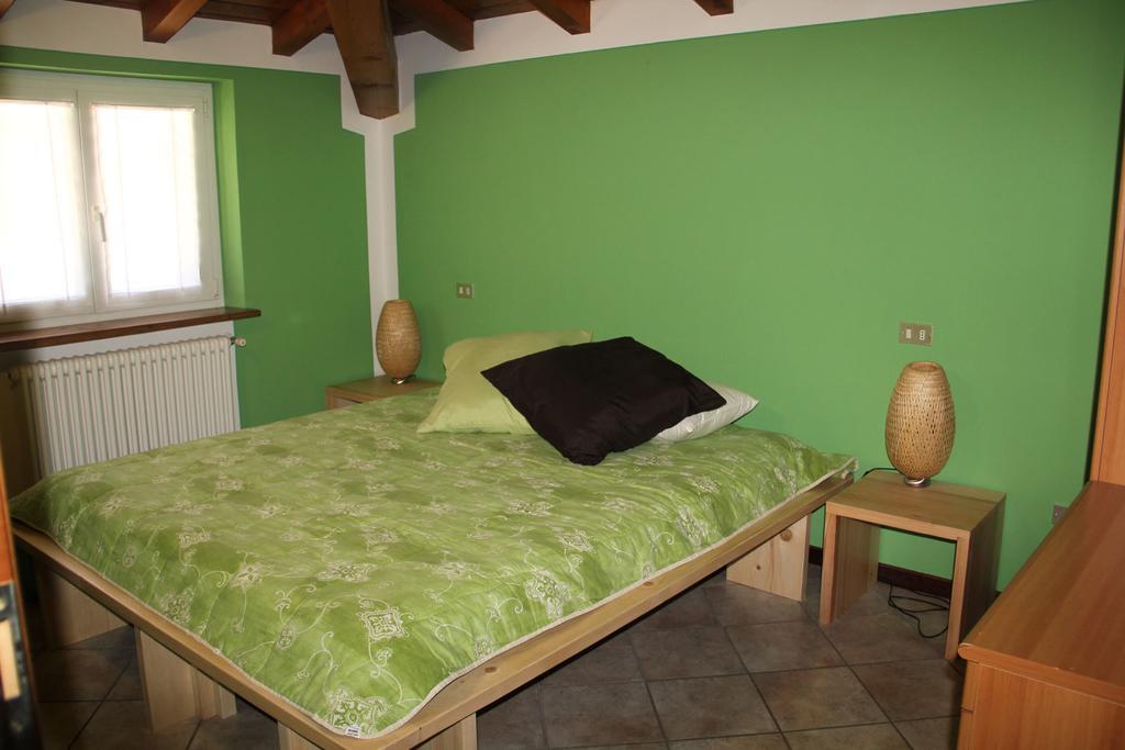 Veranda Beach Apartment Pianello Del Lario Camera foto