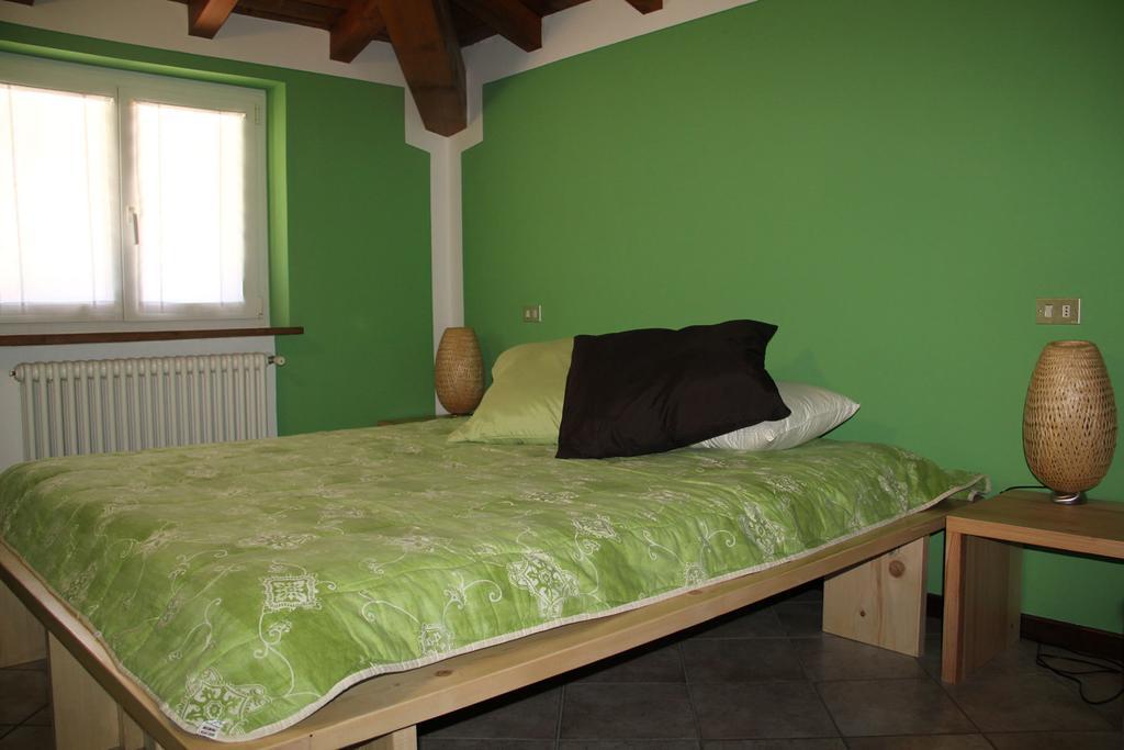 Veranda Beach Apartment Pianello Del Lario Camera foto