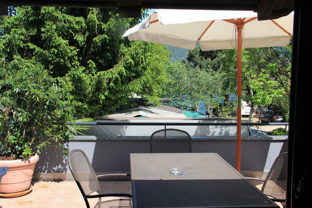 Veranda Beach Apartment Pianello Del Lario Camera foto